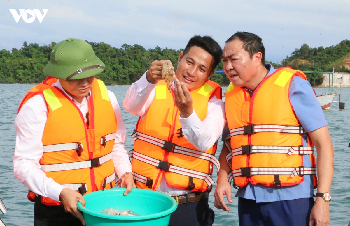 mo loi cho nuoi bien cong nghiep ben vung o Dac khu co to quang ninh hinh anh 3