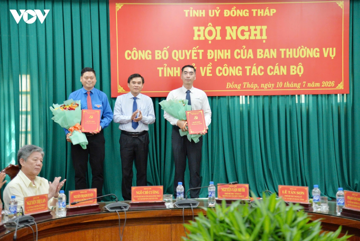 Ong nguyen van muoi giu chuc bi thu Dang uy cac co quan Dang Dong thap hinh anh 2