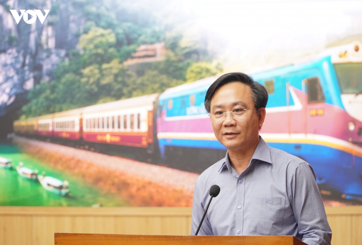 sap co doi tau ket noi du lich co do hue - phong nha hinh anh 4