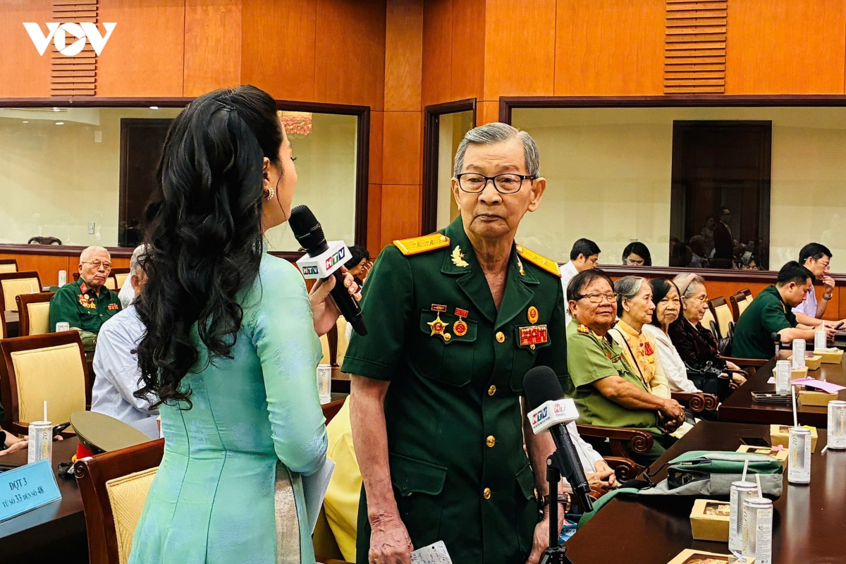 tp.hcm tri an nguoi co cong, khoi day trach nhiem cua the he tre hinh anh 3