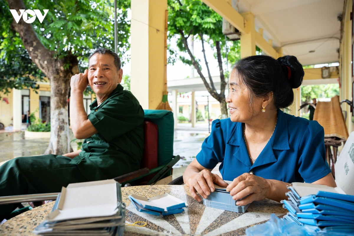 Chuyện tình của người phụ nữ cãi mẹ, quyết lấy anh thương binh thương tật 95%