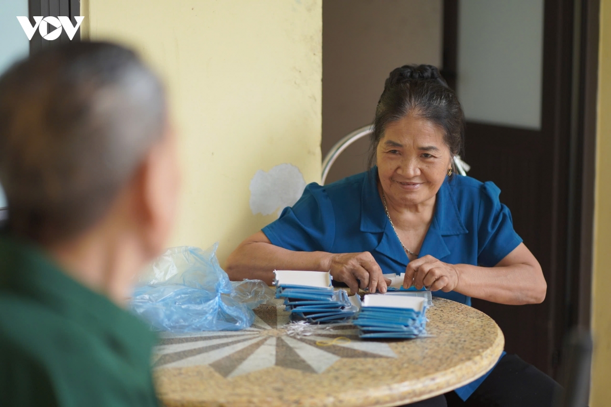 chuyen tinh cua nguoi phu nu cai me, quyet lay anh thuong binh thuong tat 95 hinh anh 4
