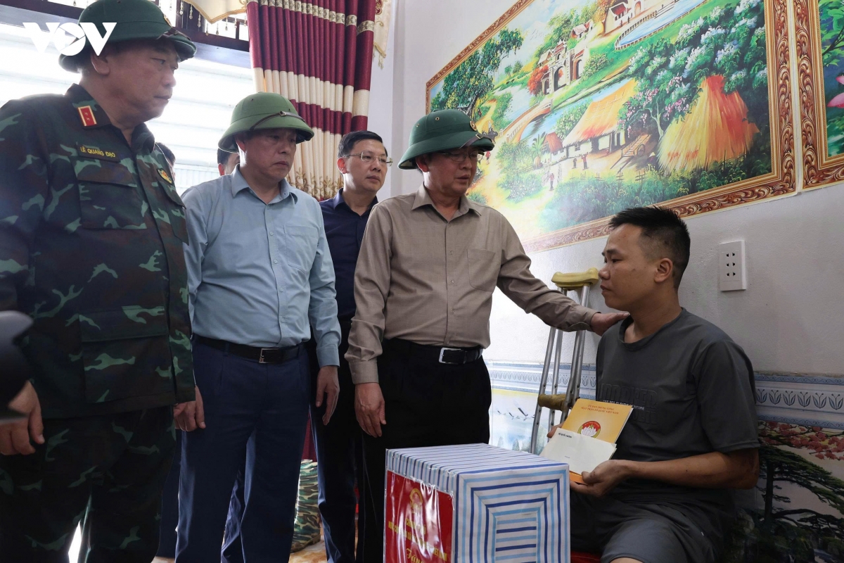 pho thu tuong kiem tra cong tac khac phuc hau qua lu quet tai muong than, lai chau hinh anh 2