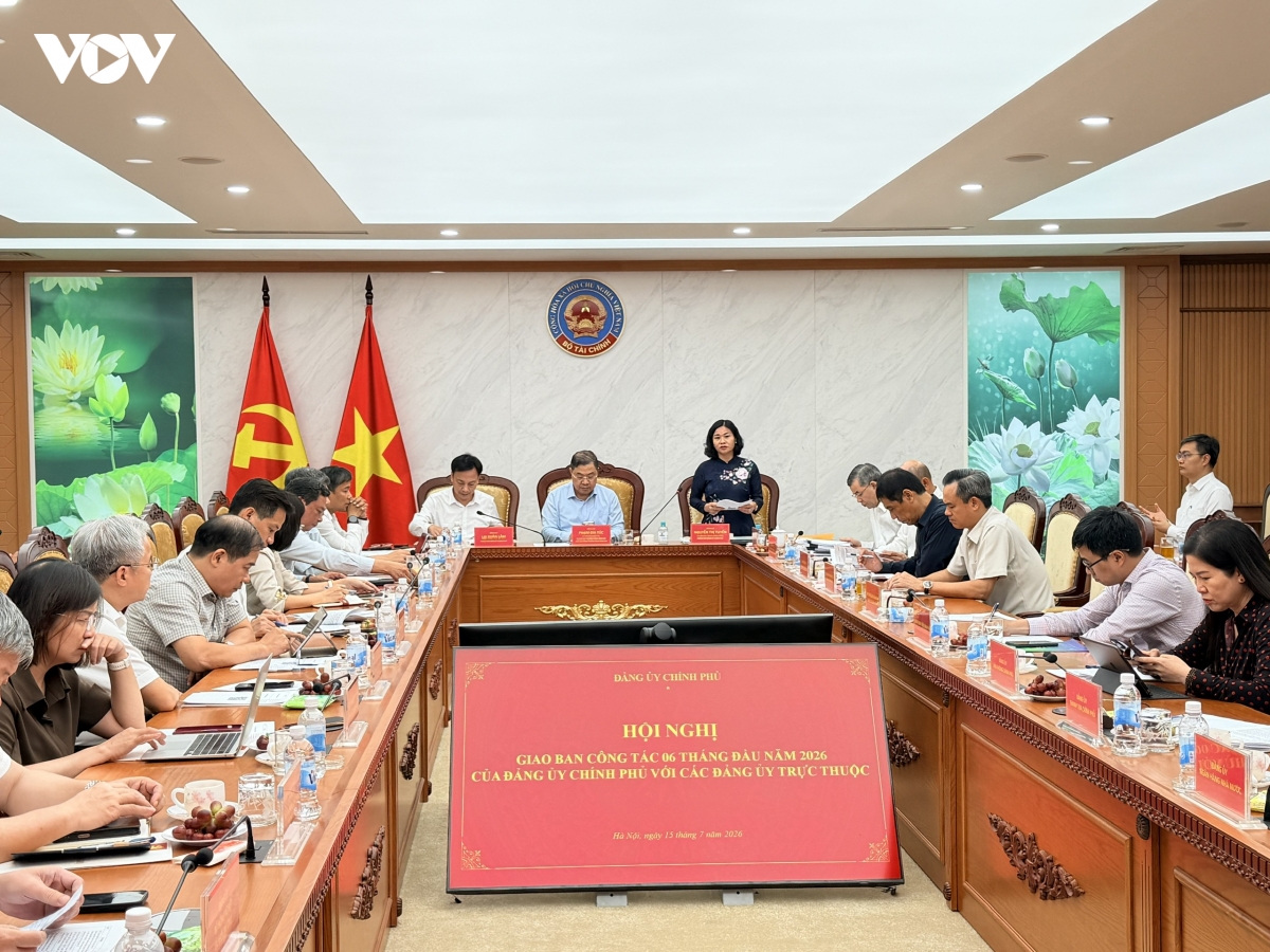 Phó Thủ tướng yêu cầu tiếp tục cắt giảm phân cấp và đơn giản thủ tục hành chính