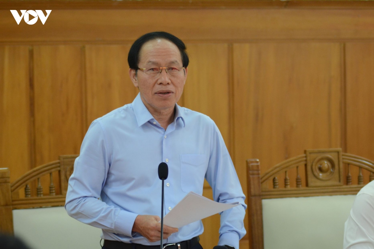 pho thu tuong le tien chau lam viec voi hue ve tang truong kinh te hinh anh 5