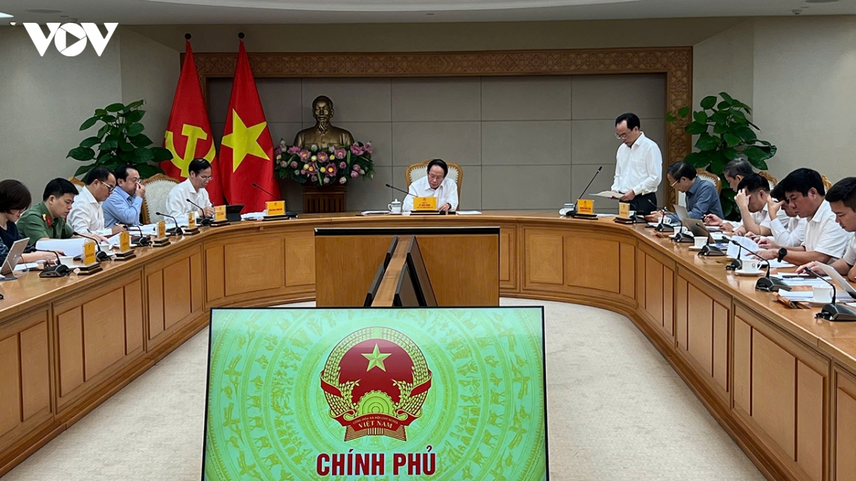 pho thu tuong le tien chau Doi moi toan dien giao duc, chuan bi cho nam hoc moi hinh anh 3