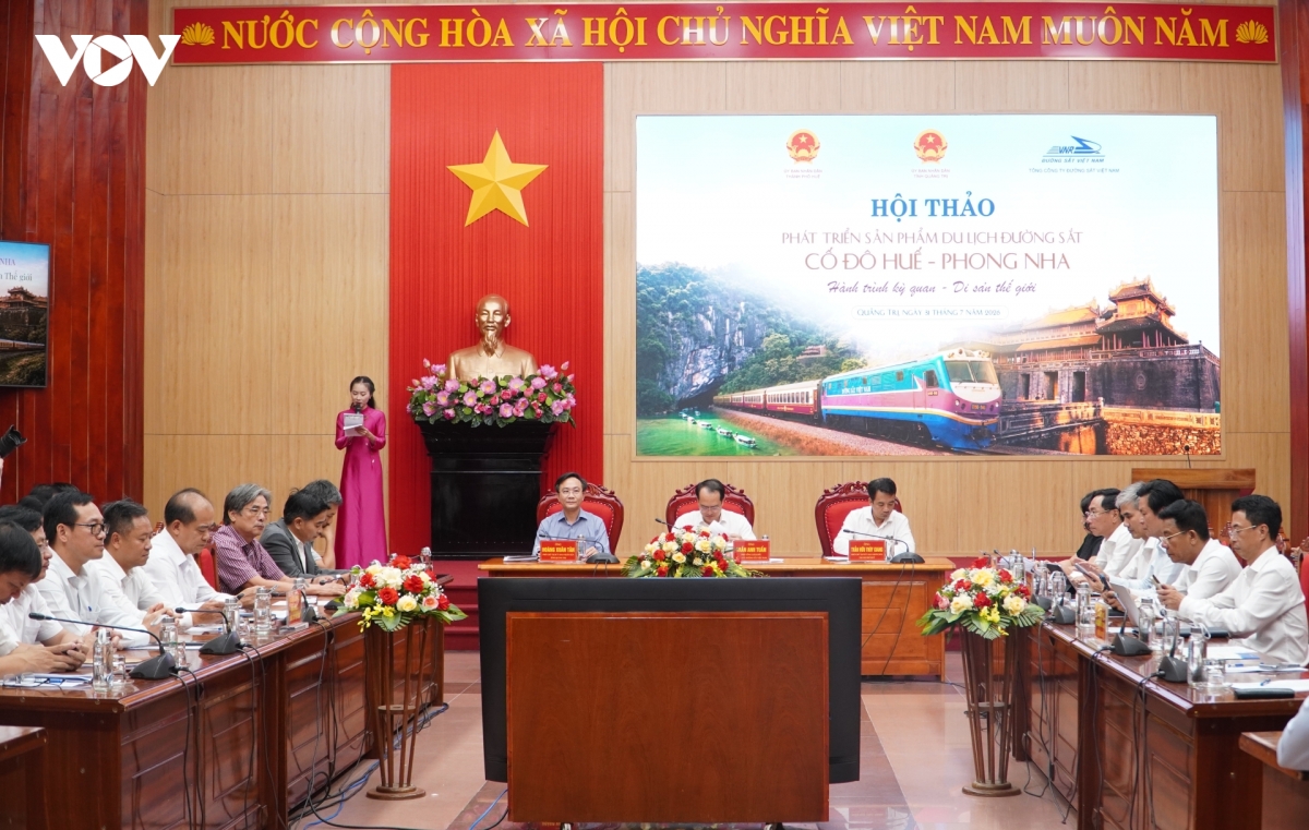 sap co doi tau ket noi du lich co do hue - phong nha hinh anh 2