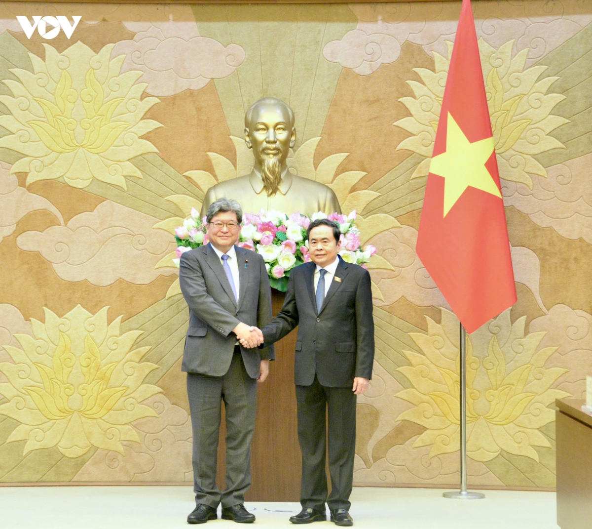 chu tich quoc hoi tiep quyen tong thu ky Dang dan chu tu do nhat ban hinh anh 1