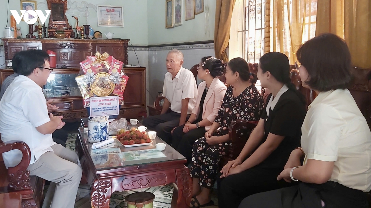 nhieu hoat dong den on dap nghia dien ra o Dak lak hinh anh 2