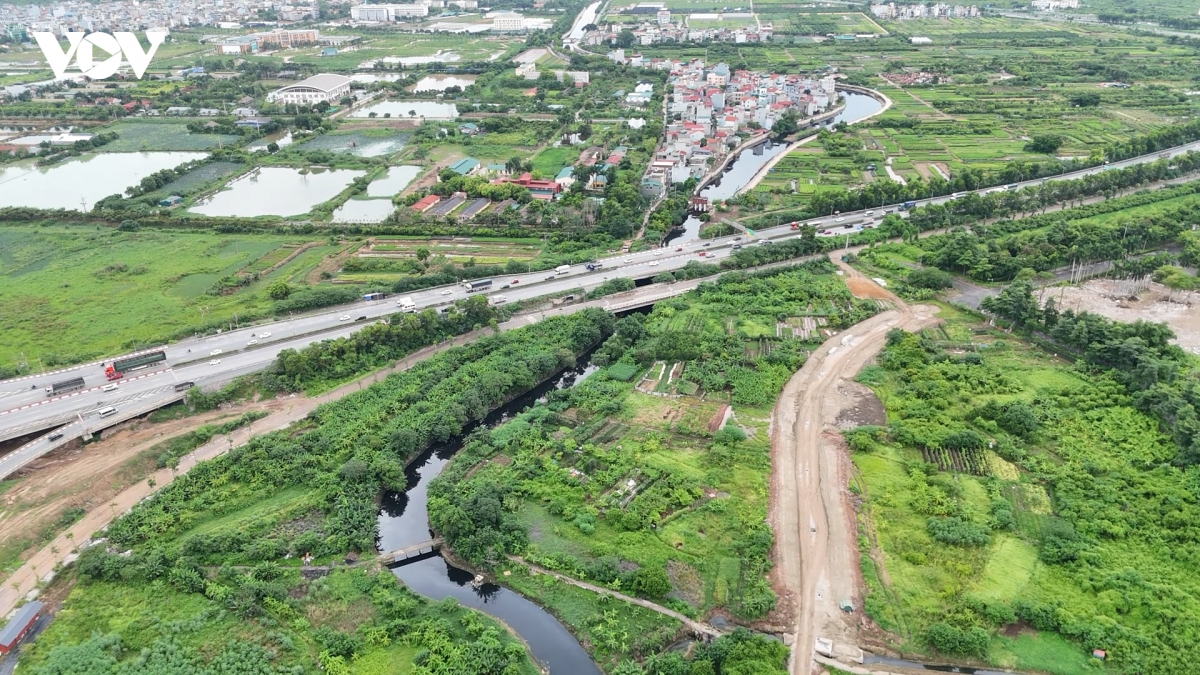 toan canh song cau bay dai 12,9 km o nhiem nang sap duoc giai cuu hinh anh 7