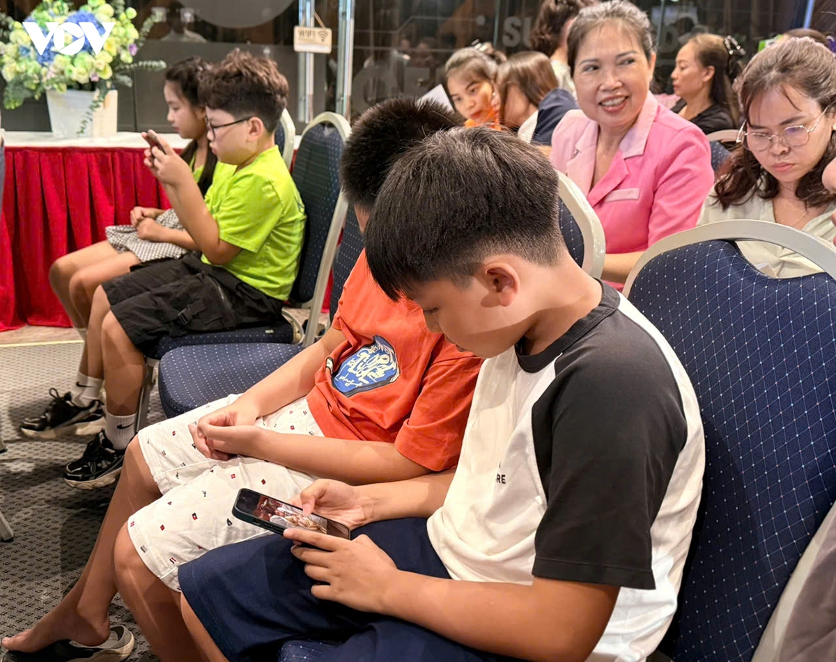 thoi quen pho bien dang danh cap chieu cao cua tre em viet hinh anh 2