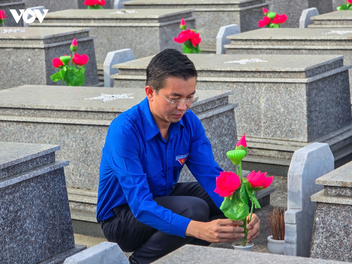 tuoi tre Da nang trien khai tuan cao diem Den on dap nghia hinh anh 2