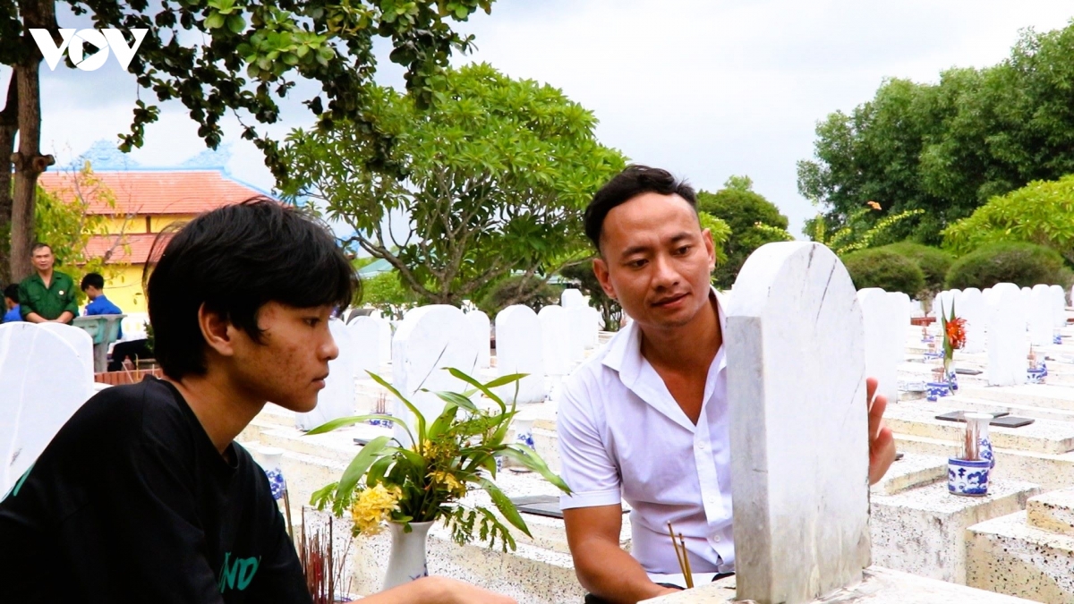 lang tham giu lua tri an tren dat thieng quang tri hinh anh 4