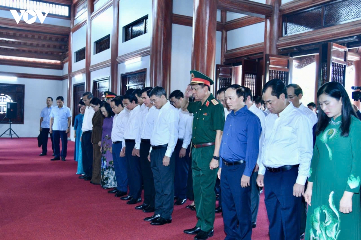 thu tuong dang huong, tuong niem cac anh hung liet si o lang son hinh anh 3