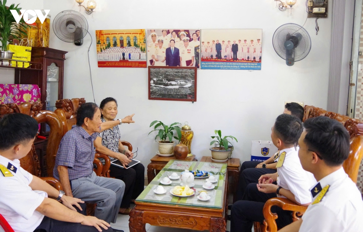 can bo, chien si vung 2 hai quan tri an nguon coi, vung vang giu bien hinh anh 2