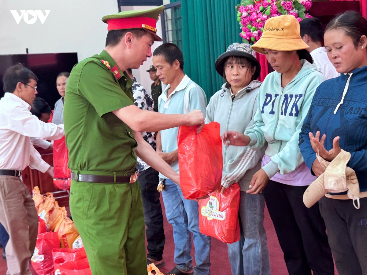 nhung dau an dep tu dot hanh quan da ngoai cua canh sat co dong tay nguyen hinh anh 8