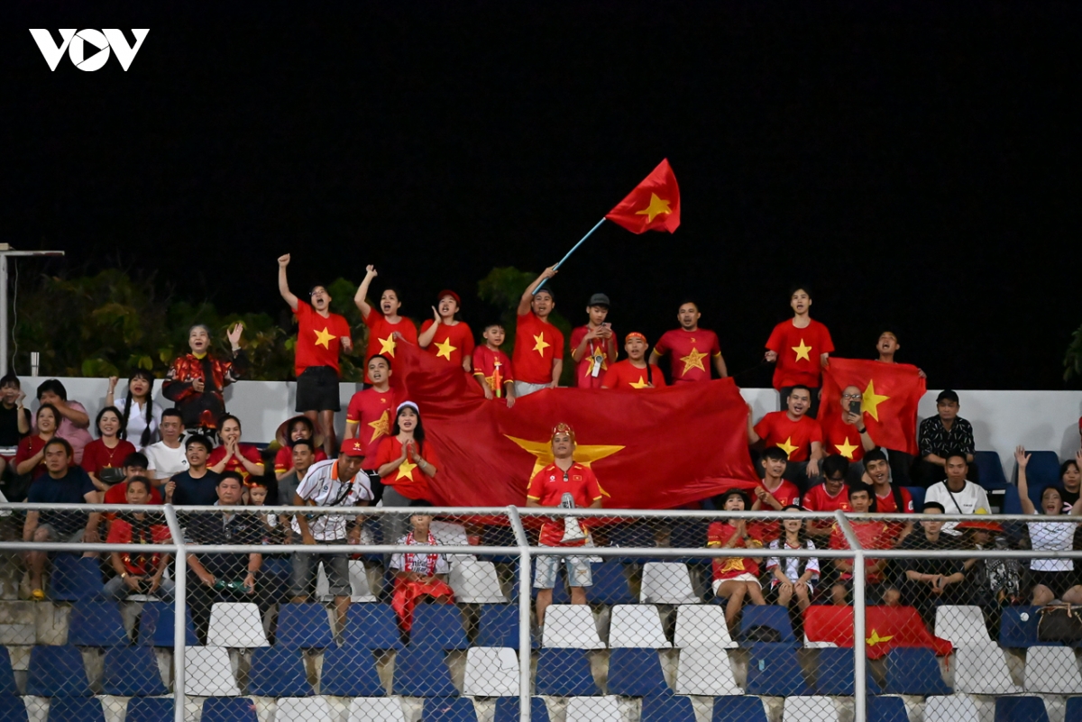 truc tiep timor leste 0-6 viet nam Dinh bac ghi hattrick ban thang hinh anh 12