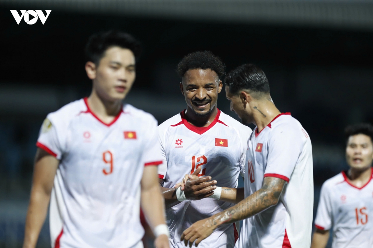 truc tiep timor leste 0-6 viet nam Dinh bac ghi hattrick ban thang hinh anh 10