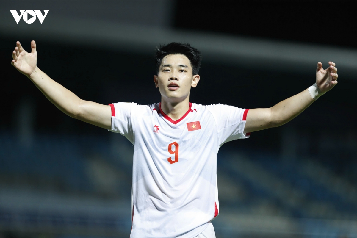 truc tiep timor leste 0-6 viet nam Dinh bac ghi hattrick ban thang hinh anh 8