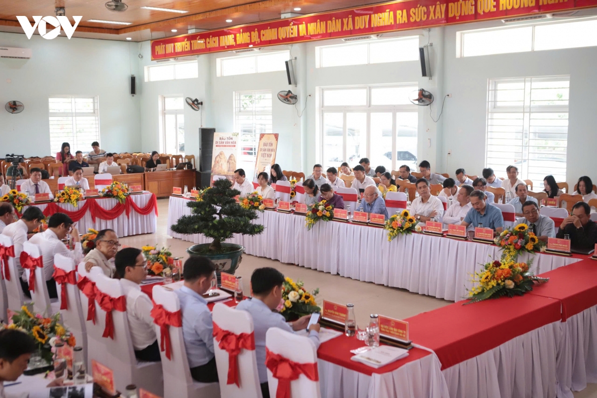 Danh thuc trung phuong cang thi co nam canh di san van hoa the gioi hoi an hinh anh 2