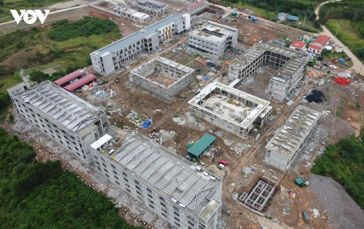 Lạng Sơn tăng tốc hoàn thành 4 trường nội trú biên giới trước năm học mới