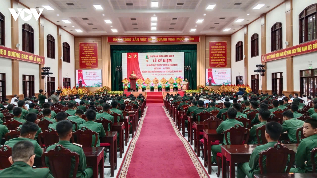bo tham muu quan khu 9 don nhan huan chuong bao ve to quoc hang nhat hinh anh 2