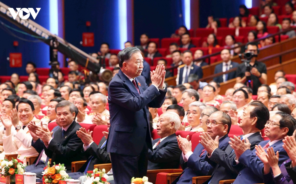 tong bi thu, chu tich nuoc to lam du le ky niem 80 nam ngay truyen thong luc luong an ninh nhan dan hinh anh 4