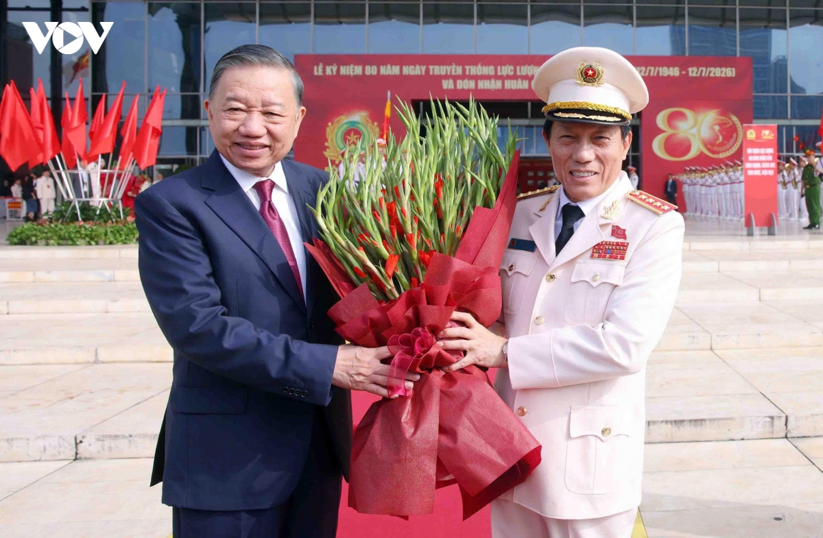 tong bi thu, chu tich nuoc to lam du le ky niem 80 nam ngay truyen thong luc luong an ninh nhan dan hinh anh 2