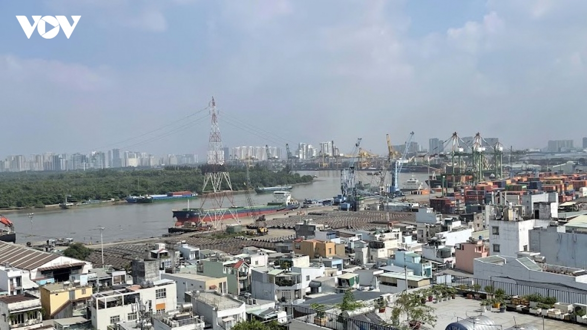 TP.HCM nghiên cứu phương án lộ trình phù hợp để di dời cảng biển ra khỏi trung tâm