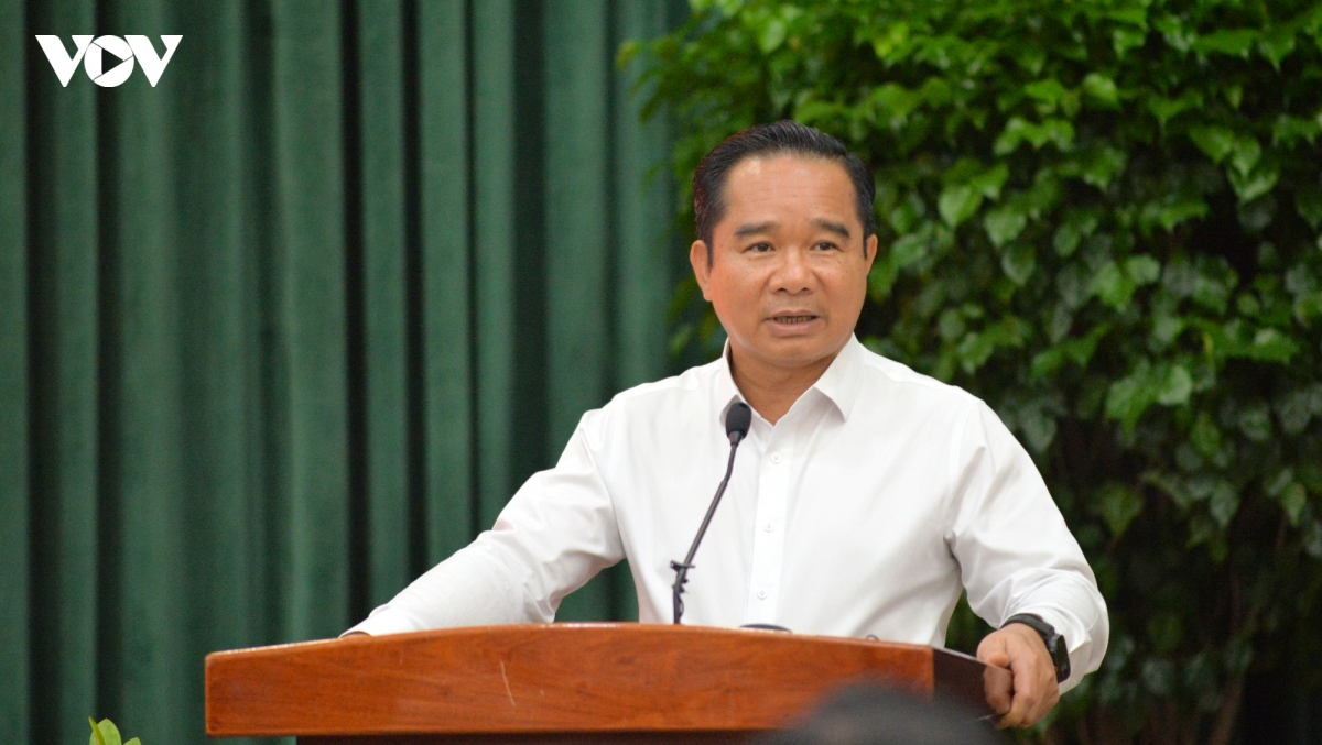 tphcm-quyet-tam-tang-truong-hai-con-so-dat-moc-1-trieu-ty-.jpg
