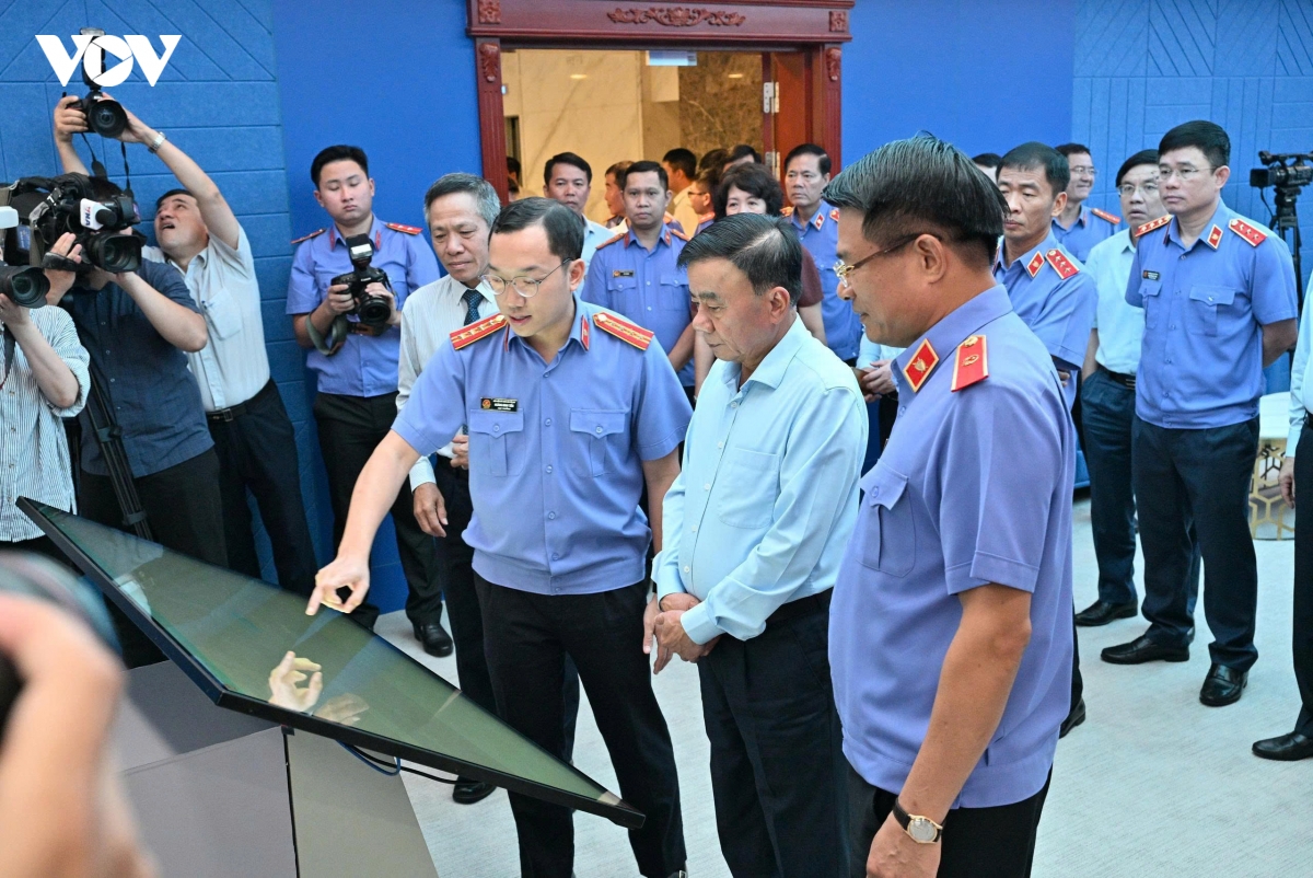 thuong truc Dang uy cac co quan Dang trung uong lam viec voi vien ksnd toi cao hinh anh 3