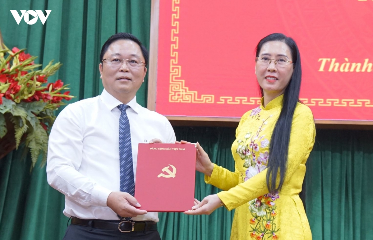 Ong le tri thanh duoc dieu dong giu chuc pho bi thu thanh uy hue hinh anh 1