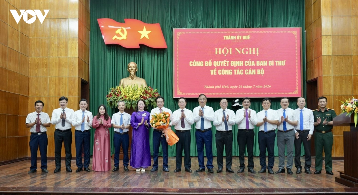 Ong le tri thanh duoc dieu dong giu chuc pho bi thu thanh uy hue hinh anh 4