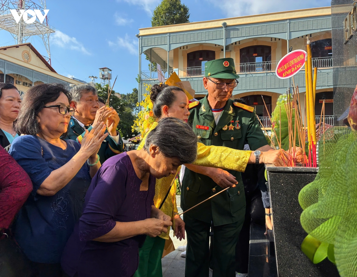 tri an nhung nguoi giu lua sau chien tranh hinh anh 2