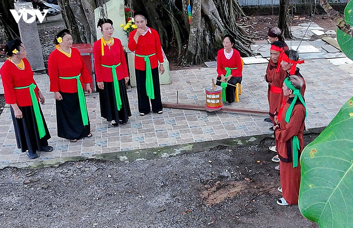 nghe thuat hat trong quan phuc lam nhip trong quan giu lua hon que bac bo hinh anh 15