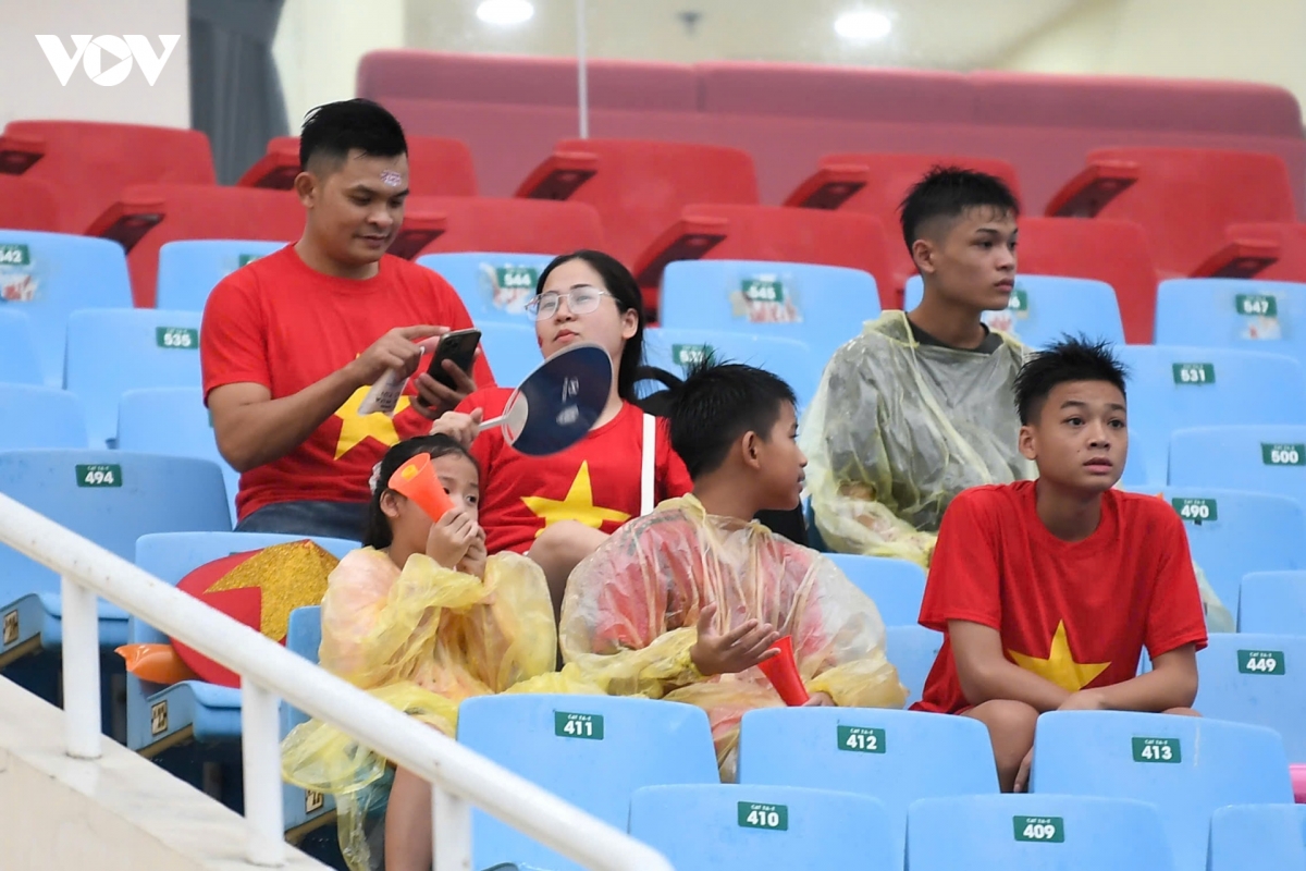 trUc tiEp viet nam vs singapore bang a asean cup 2026 don ep nghet tho hinh anh 30