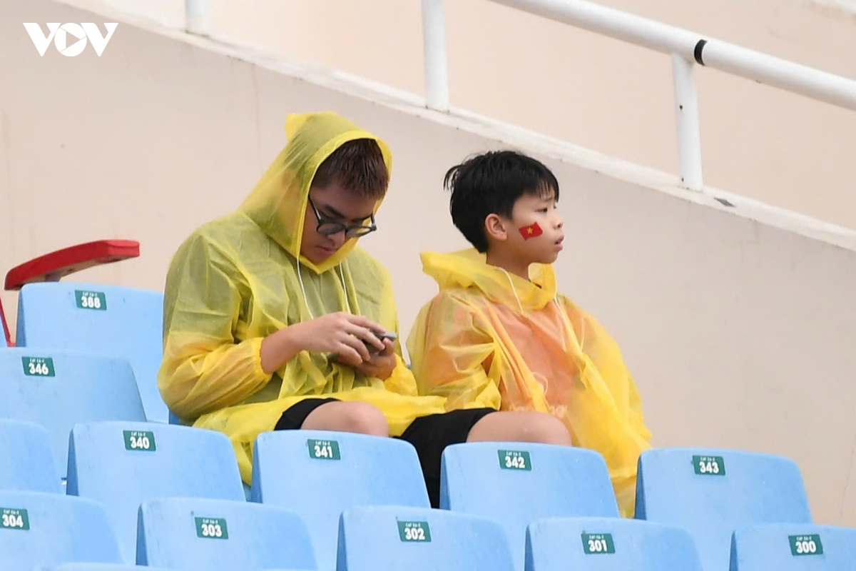 trUc tiEp viet nam vs singapore bang a asean cup 2026 don ep nghet tho hinh anh 31