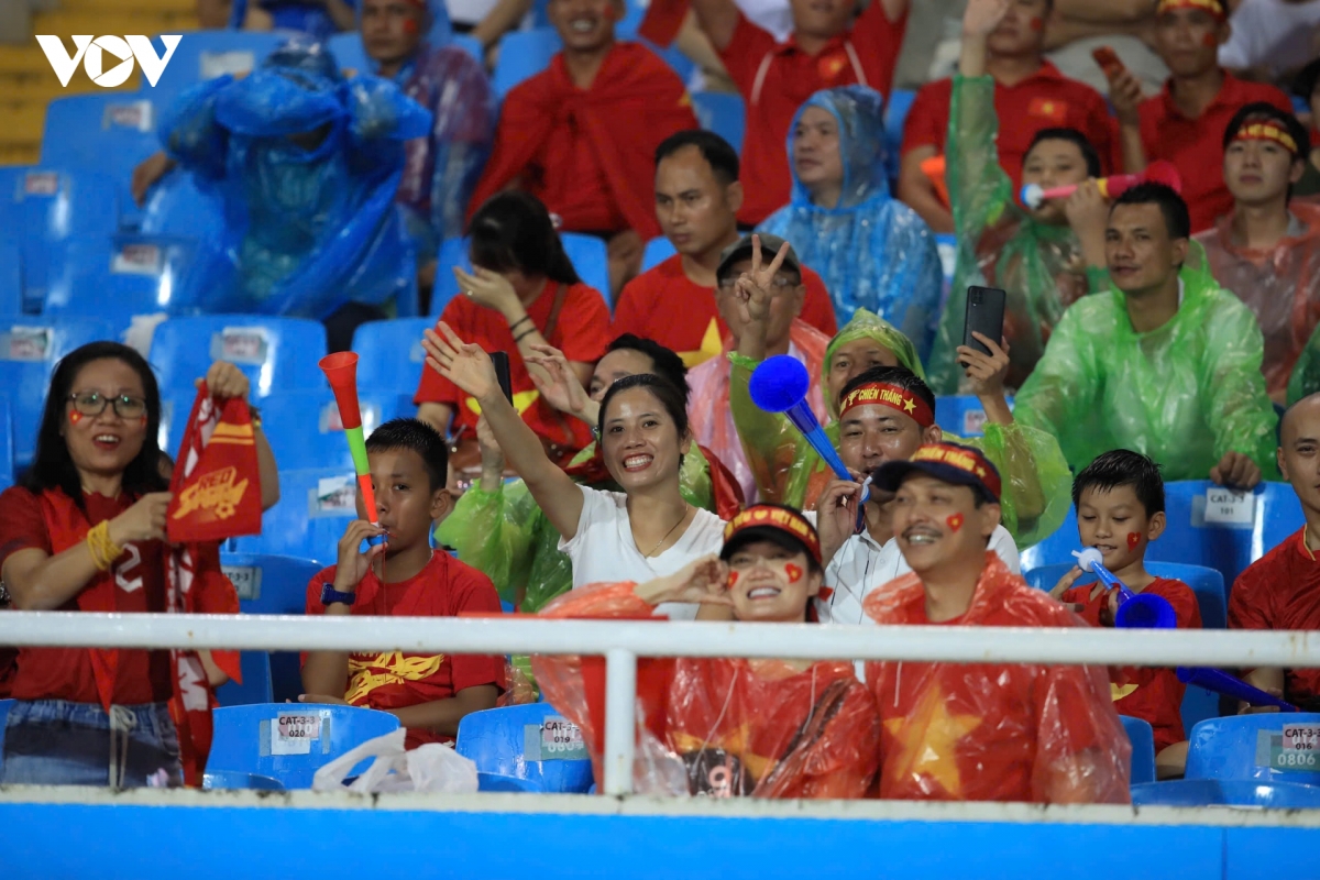 trUc tiEp viet nam vs singapore bang a asean cup 2026 don ep nghet tho hinh anh 25