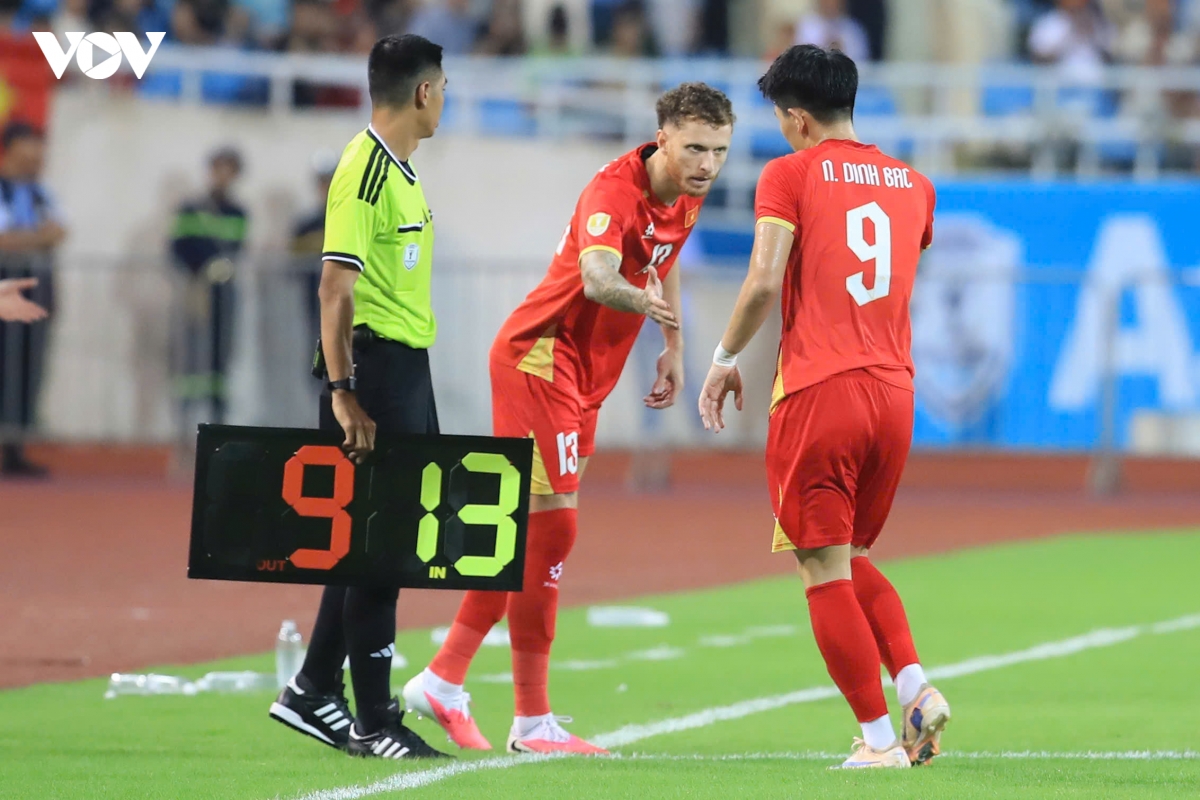 trUc tiEp viet nam vs singapore bang a asean cup 2026 don ep nghet tho hinh anh 2