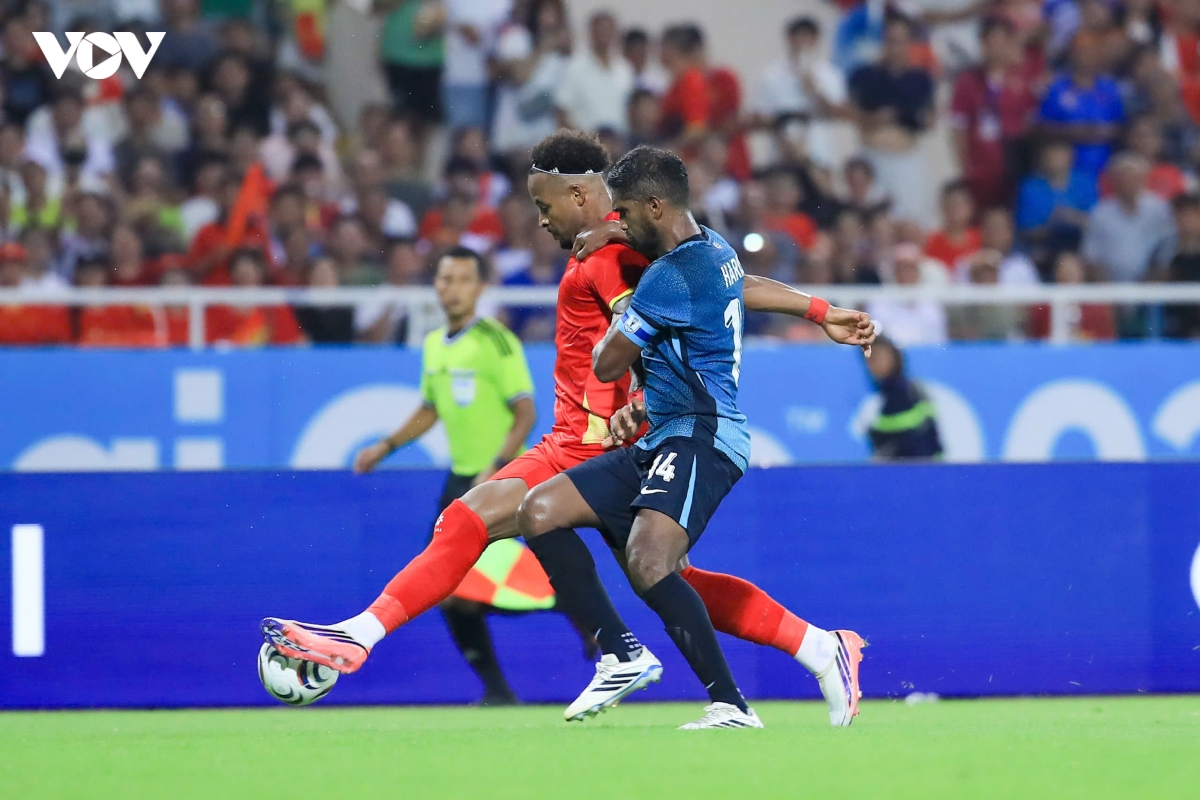 ket qua asean cup xa ngang tu choi sieu pham, viet nam roi diem truoc singapore hinh anh 10