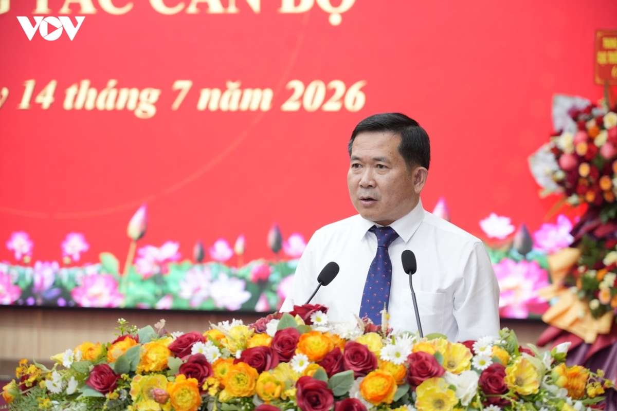trung tuong Dinh van noi giu chuc pho bi thu tinh uy an giang hinh anh 3