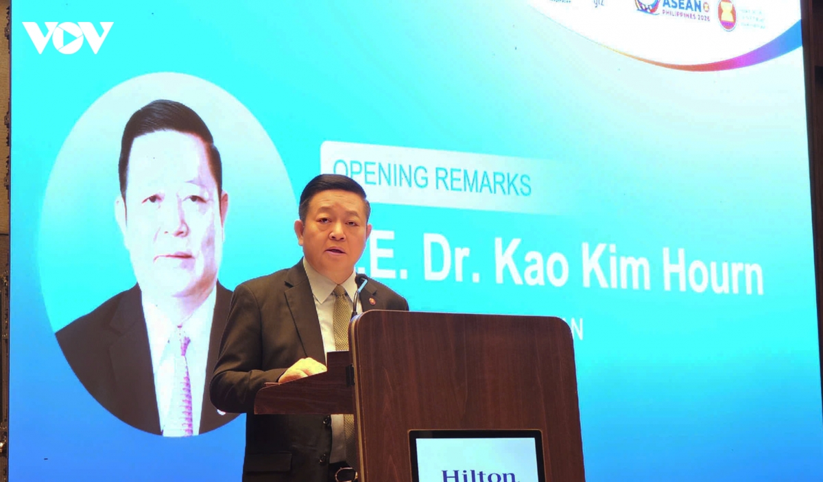 Tổng Thư ký ASEAN Kao Kim Hourn phát biểu tại Diễn đàn Truyền thông ASEAN lần thứ 10 tại Manila, Philippines, ngày 29/7/2026. 