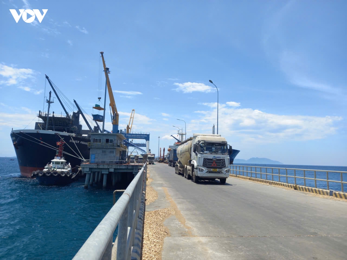 Khánh Hòa thúc đẩy công nghiệp phụ trợ, đón dòng vốn FDI ngành đóng tàu