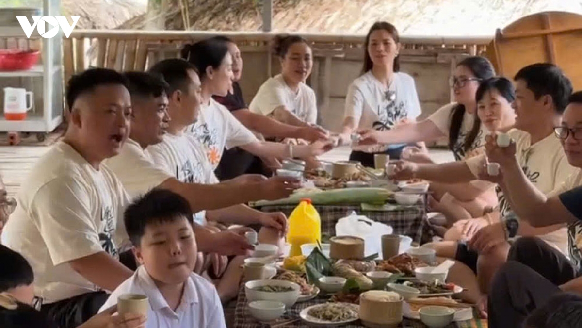 ve ho cau na phum, nghe dieu khap thai giua dai ngan tay bac hinh anh 2