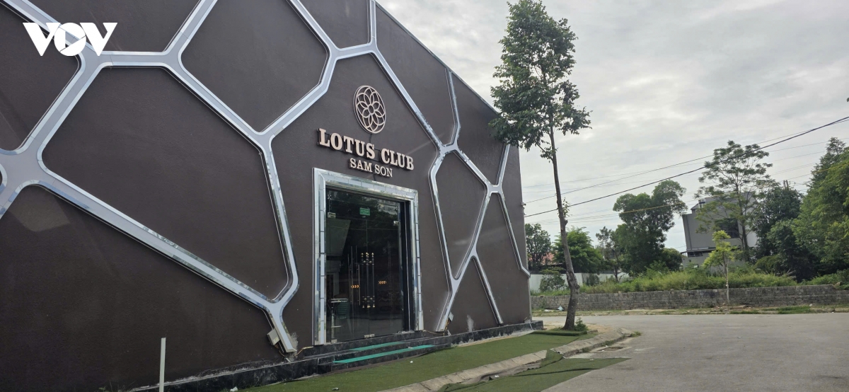 sam son hop dem giua khu dan cu - noi am anh tu nhung dem khong ngu hinh anh 2