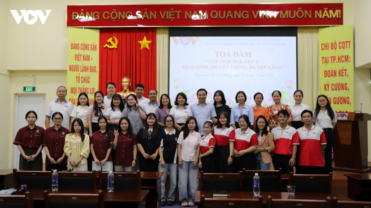 vov tp.hcm ban cach cham gen z tren da nen tang hinh anh 8