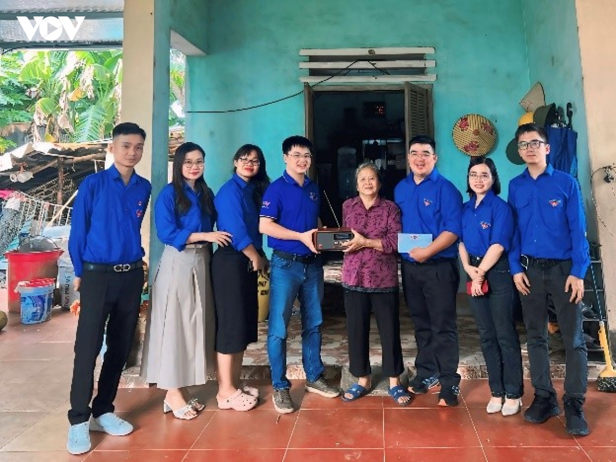 tuoi tre vov lan toa nghia tinh tri an qua chuoi hoat dong thiet thuc dip 27 7 hinh anh 8
