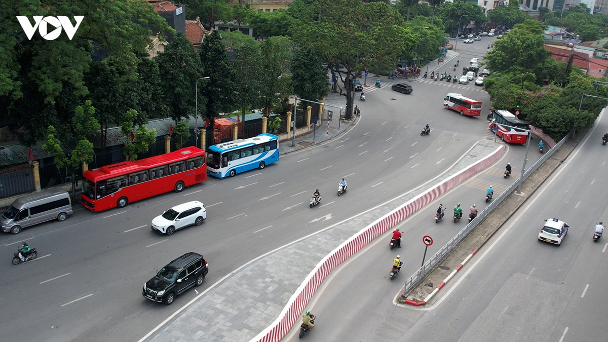 can canh cac diem trung chuyen, bai giu xe phuc vu vung phat thai thap o ha noi hinh anh 6