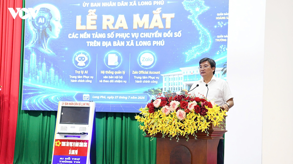 xa long phu, thanh pho can tho dua ai vao phuc vu hanh chinh cong hinh anh 2