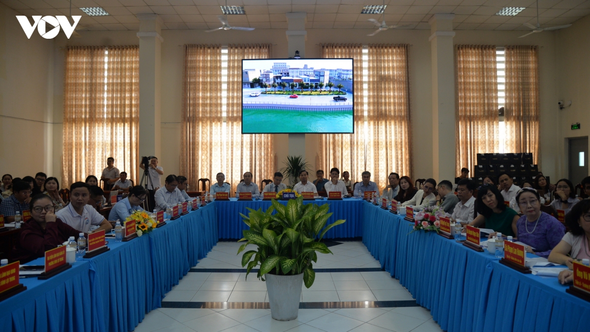 xay-dung-he-sinh-thai-du-lich-duong-thuy-gan-voi-di-san-ven-song-vam-thuat-vov-2.jpg